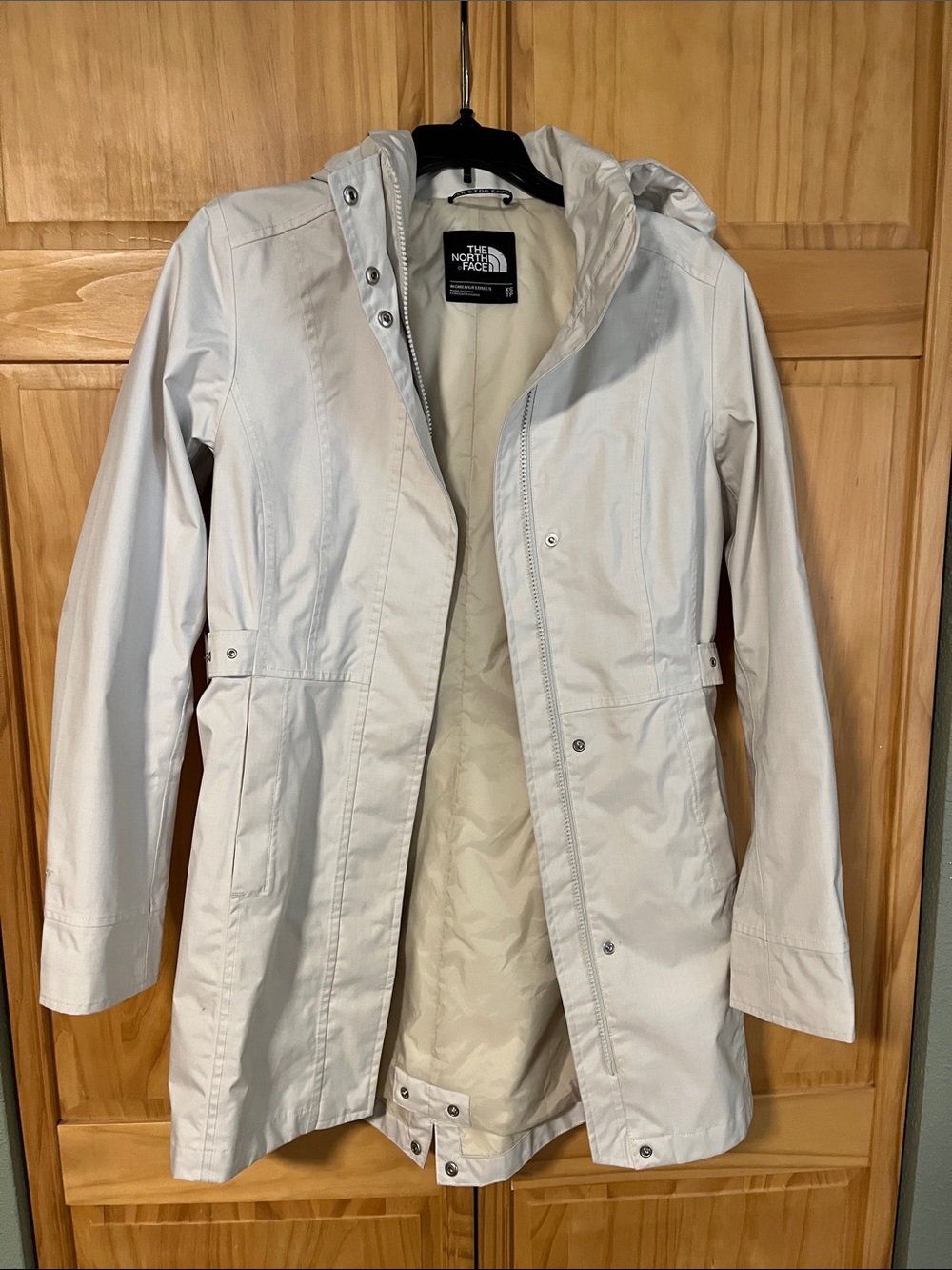 The North Face Women’s Moonlight Ivory Hooded Trench Coat